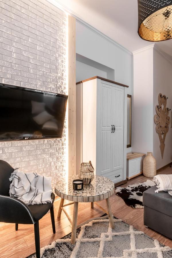 Apartament Biala Perla Чарни-Дунаєц Екстер'єр фото